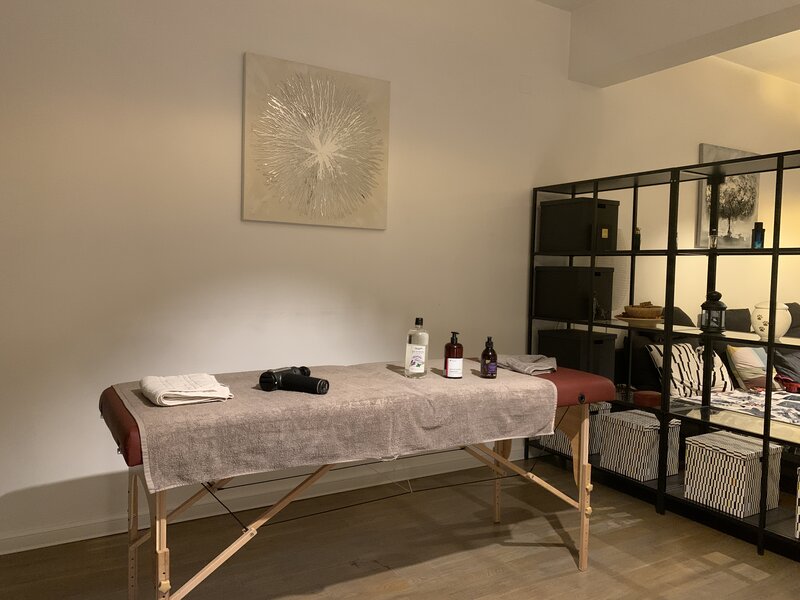 Masaj de relaxare Bucuresti, Piata Romana, 150 RON, Sector 1 Centru.